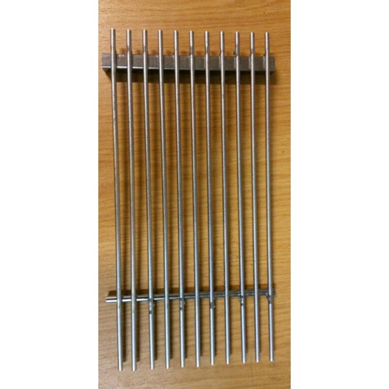 Self cleaning sifter 8"